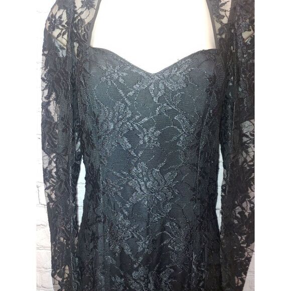 Miss Ashlee VINTAGE Women's Size 8 Black Lace Gown - Picture 9 of 12